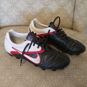 Nike CTR 360 Soccer Cleats Football